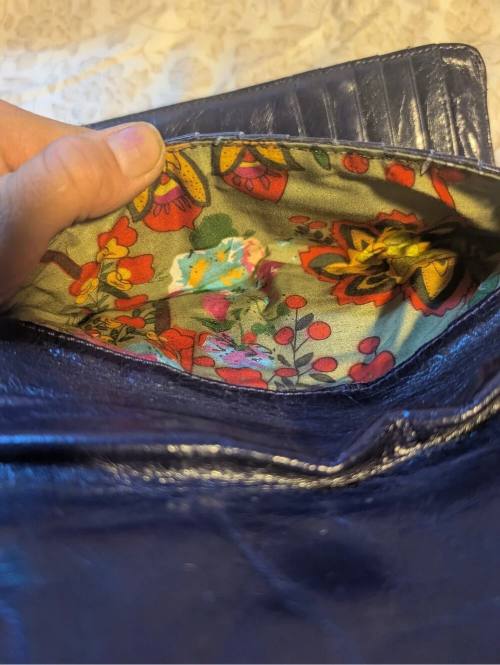 Latigo Black Leather Women's Wallet with Floral Interior